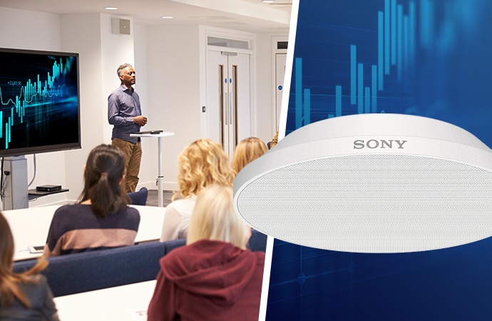 Beamforming Microphone mounted on the ceiling of a classroom