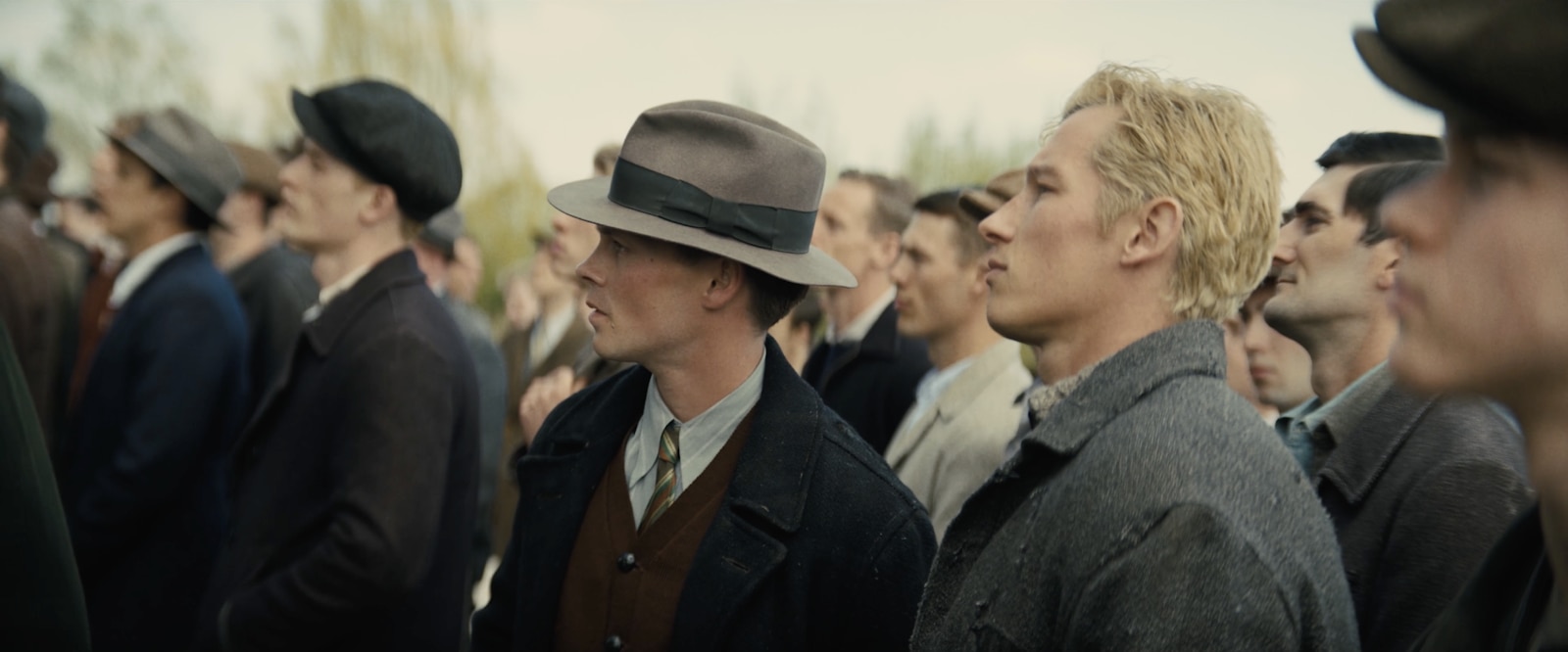 Audience watch race in scene from Boys In The Boat.