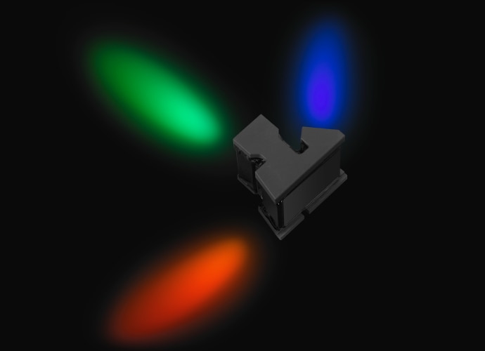 An illustration representing 3-chip 2/3-type CMOS Sensor.